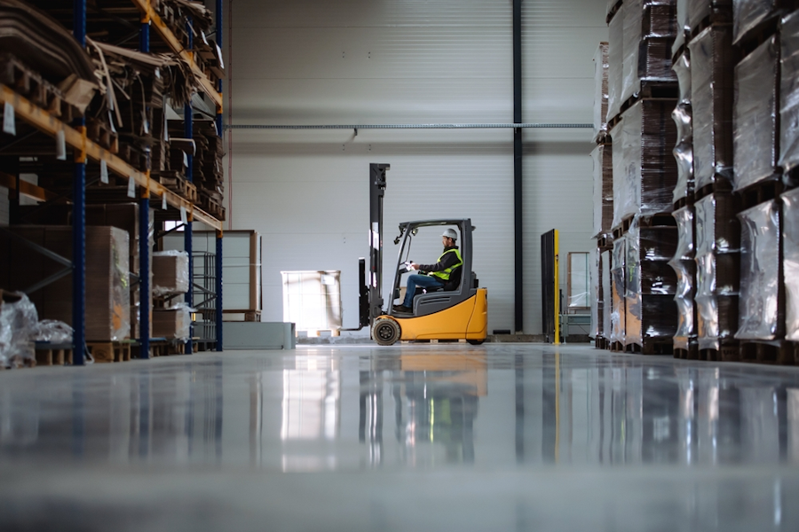 The Future of Forklifts: Trends in Automation and Electric Technology