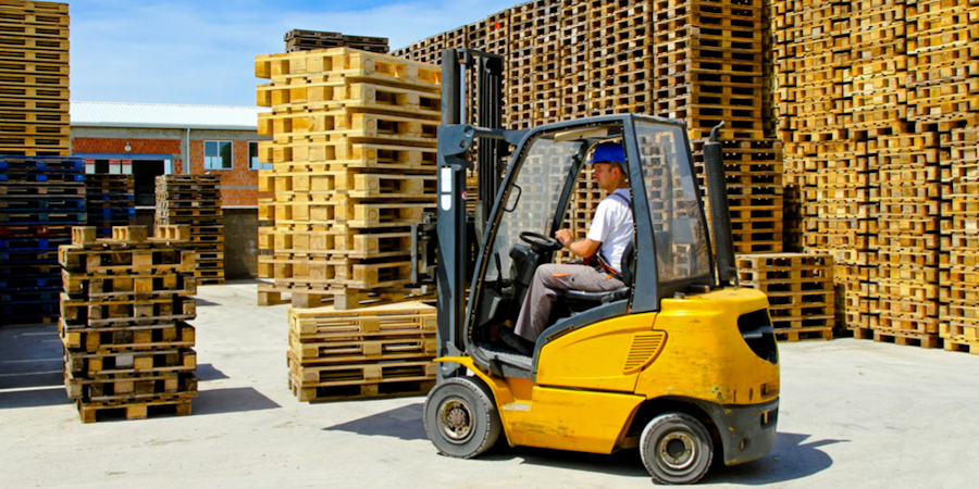 Tips for Operating Forklifts Outdoors